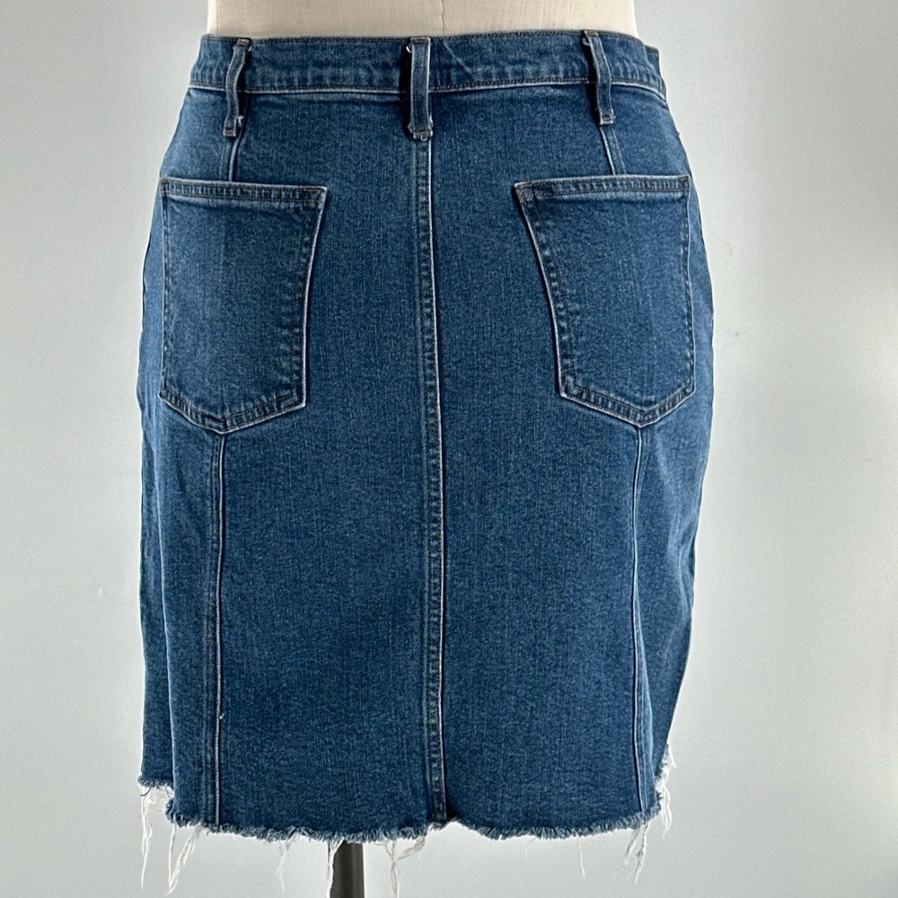 GAP Denim Button Front pencil Skirt Size 32 Raw Hem Medium Wash Y2K Vintage - Picture 5 of 10